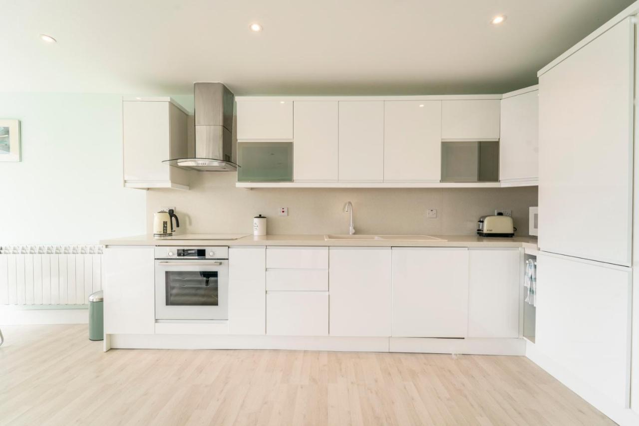 Luxurious Seaside Apartment Galway Exterior photo