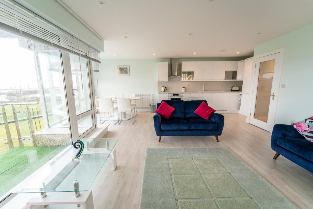 Luxurious Seaside Apartment Galway Exterior photo